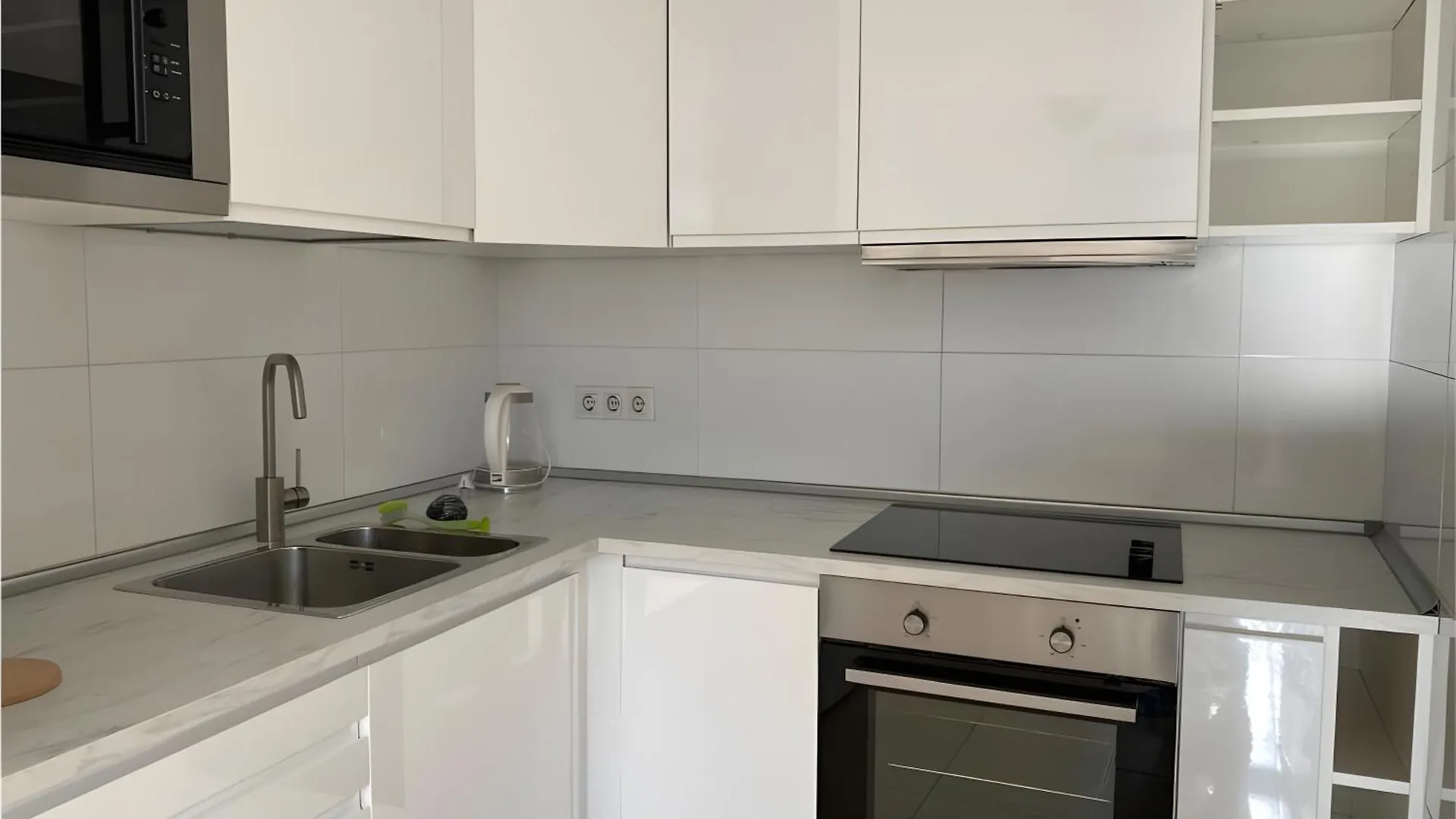 Wonderful Penthouse Center Manresa Apartment