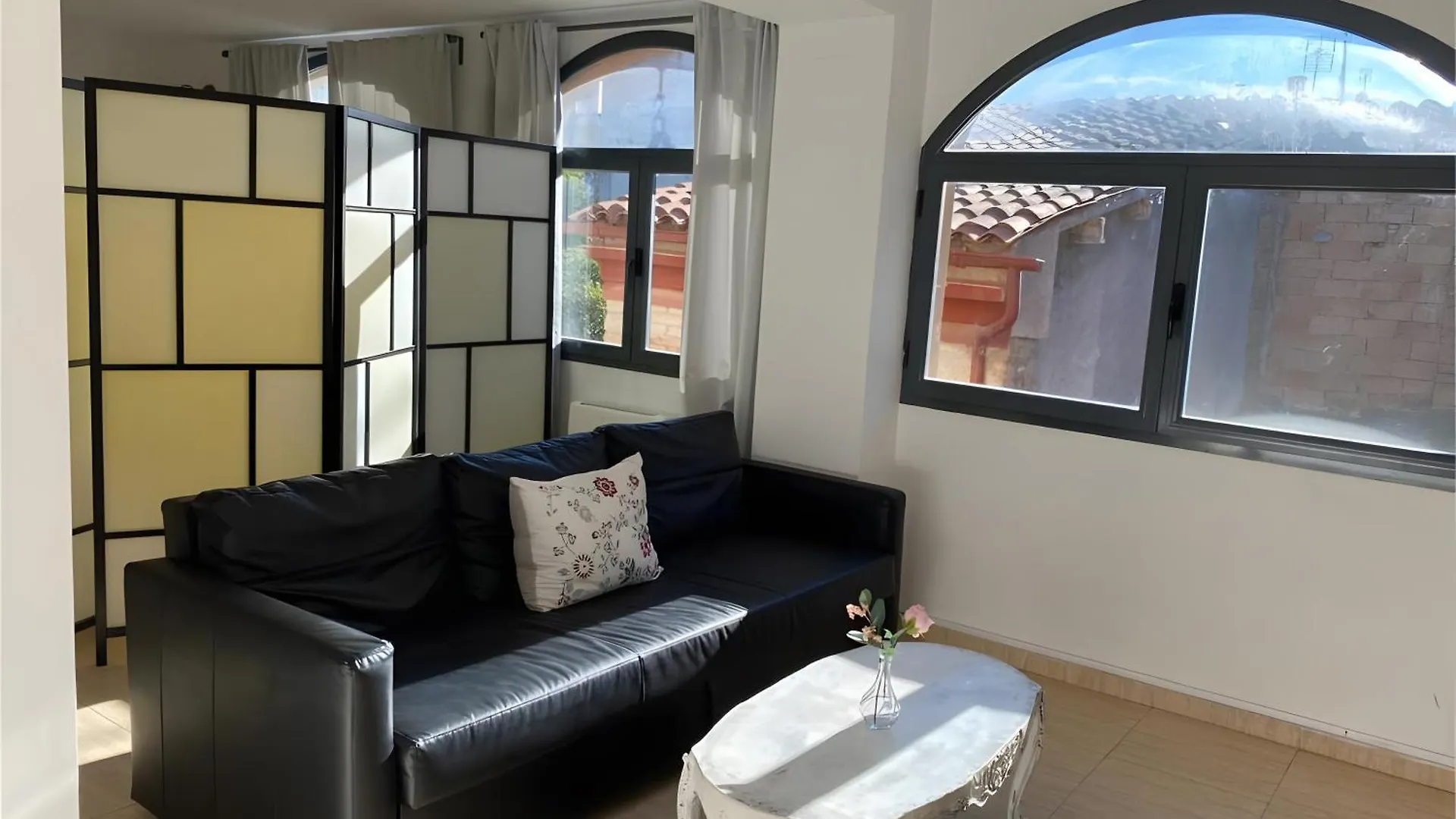 Wonderful Penthouse Center Manresa Apartment