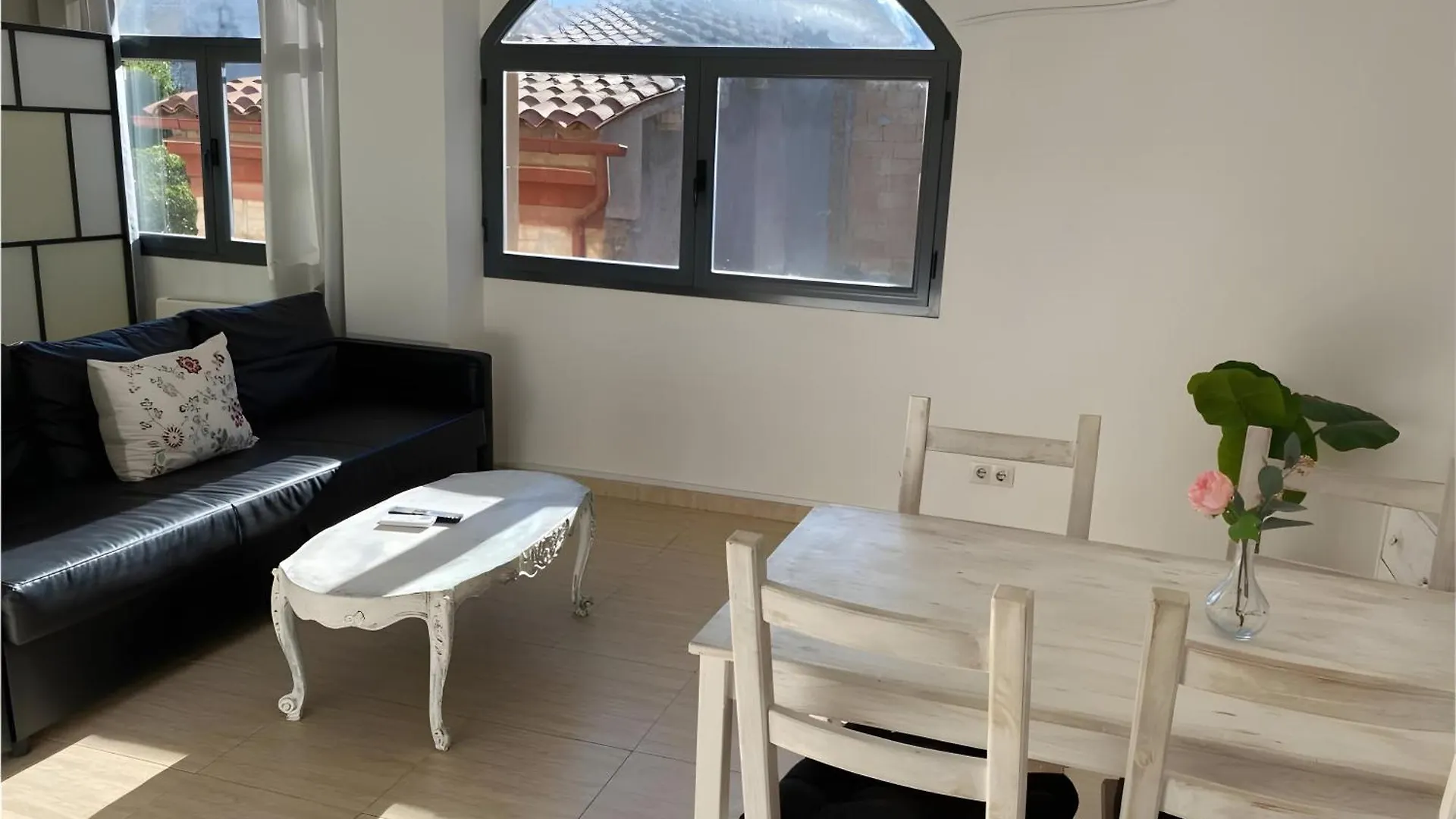Wonderful Penthouse Center Manresa Apartment