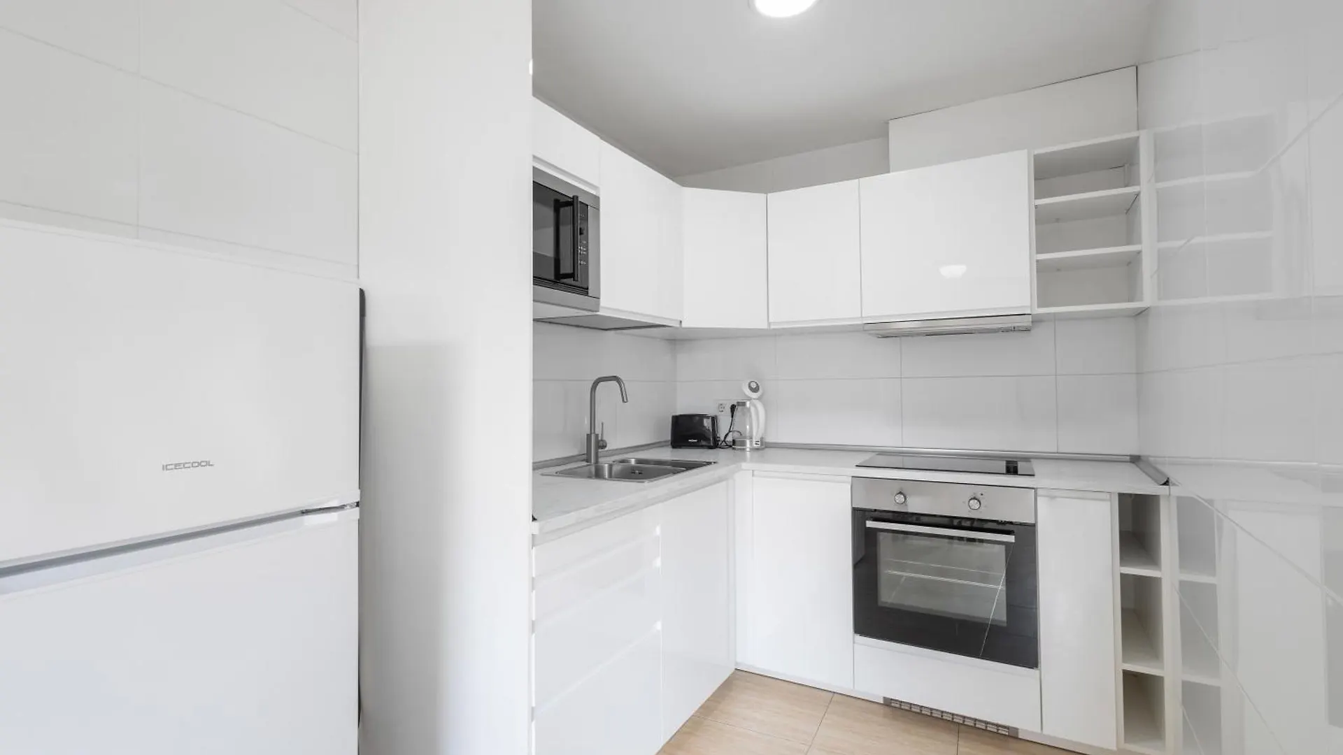 Wonderful Penthouse Center Manresa Appartement
