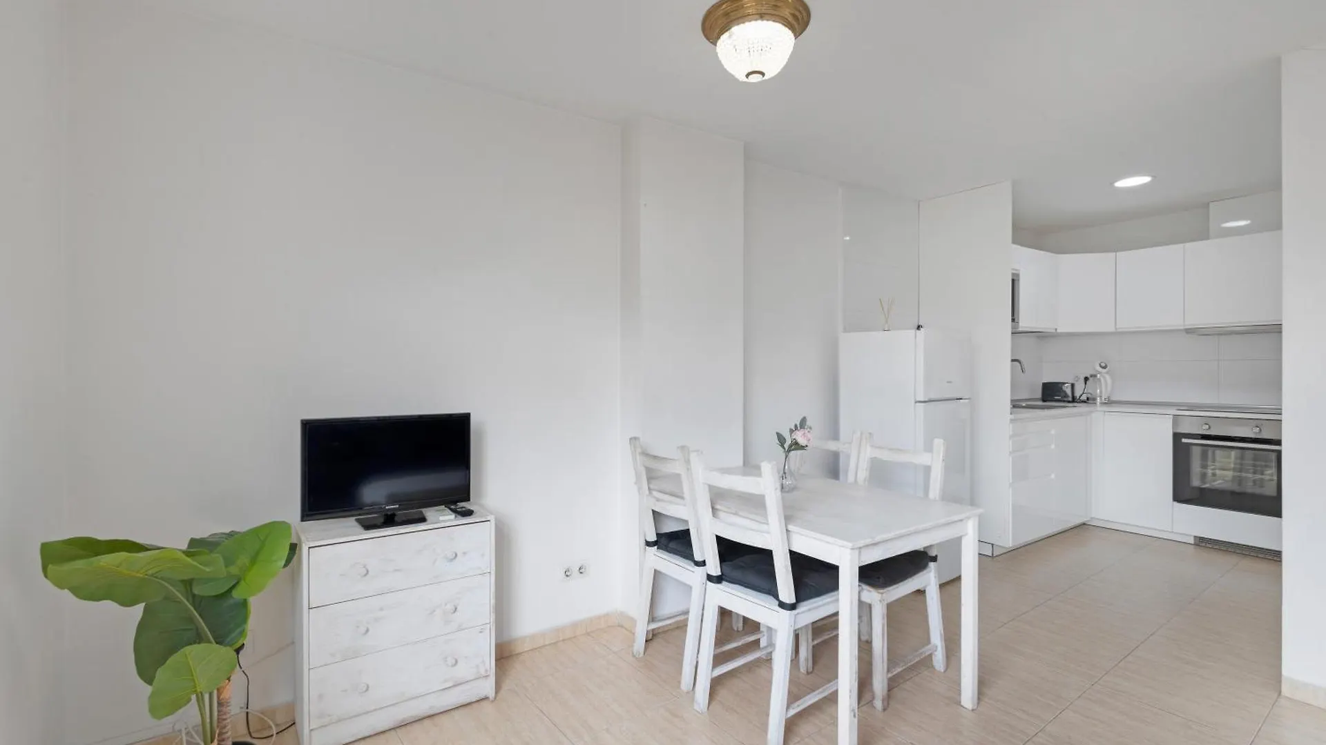 Wonderful Penthouse Center Manresa Appartement